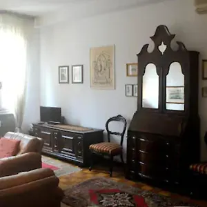 Charming Flat With Terrace Over The Canal Apartment Venedig