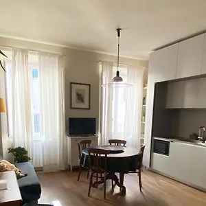 https://la-torre-florence.it-tuscanyhotel.com
