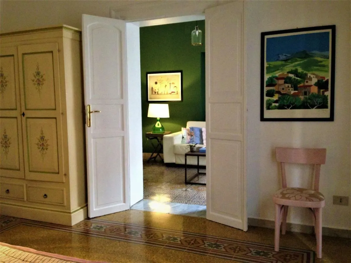 A Casa Di Amelie Villa Palermo 0*,  Italien